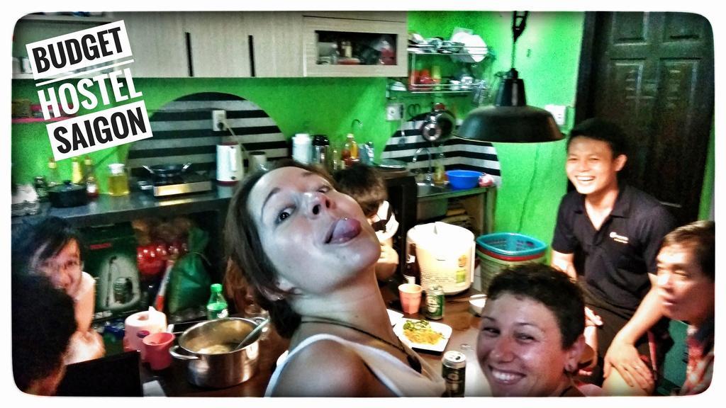 Budget Hostel Хошимин Екстериор снимка