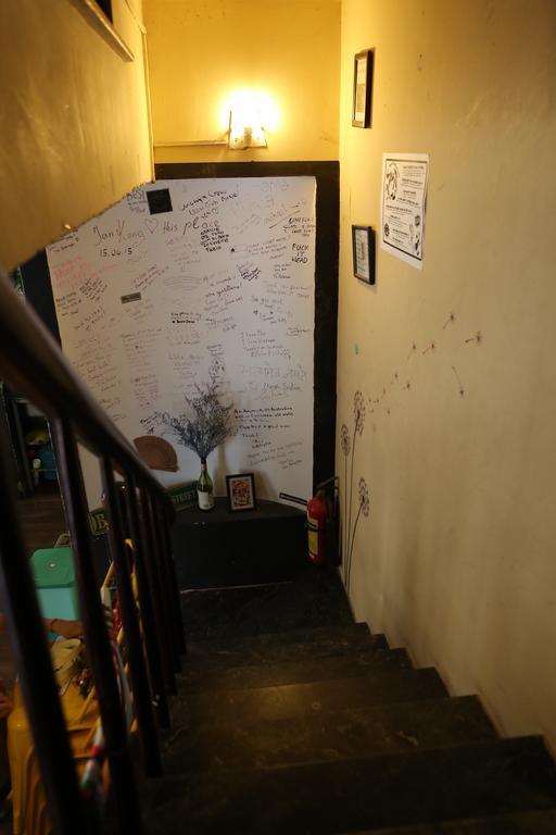 Budget Hostel Хошимин Екстериор снимка