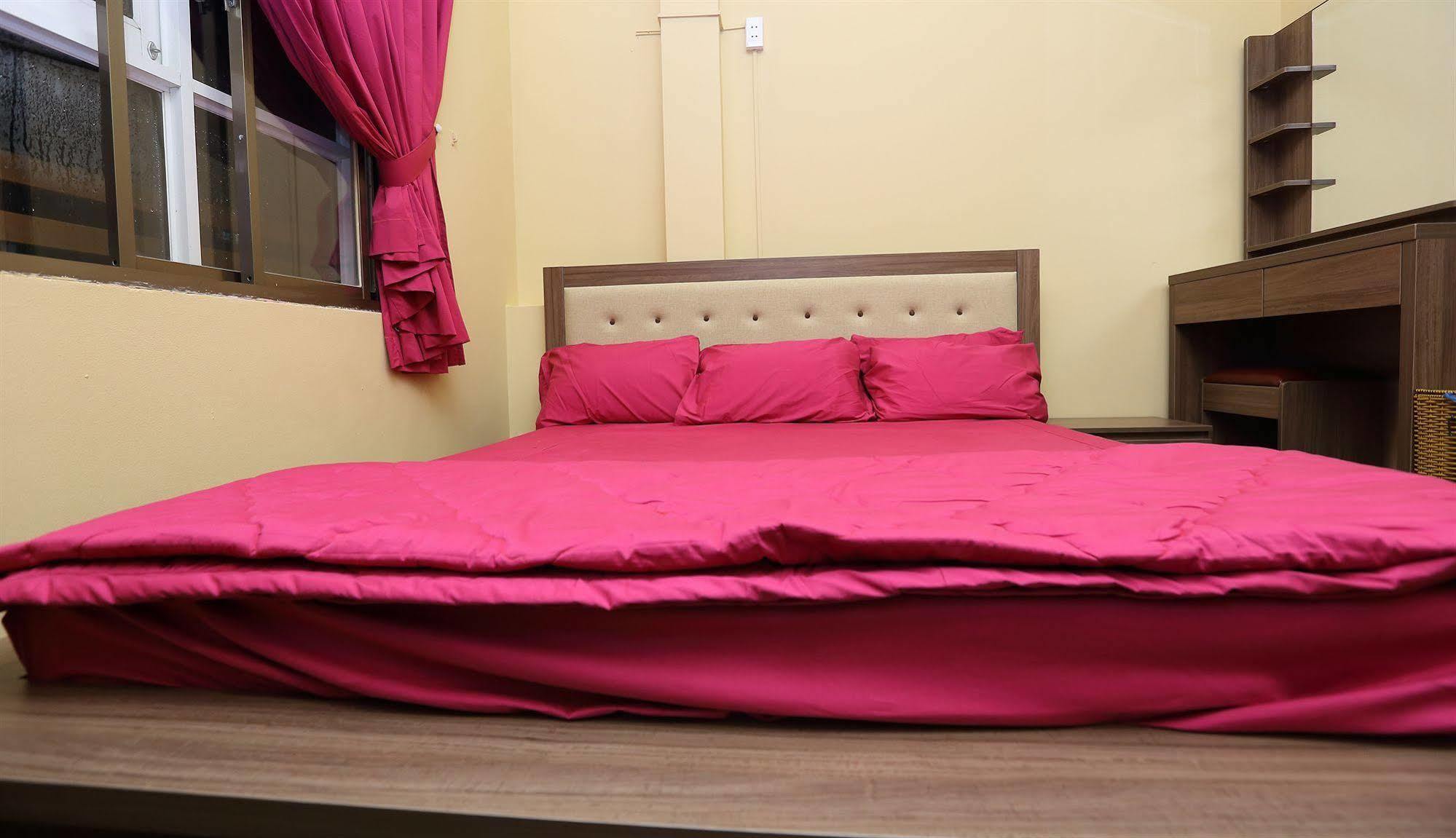 Budget Hostel Хошимин Екстериор снимка