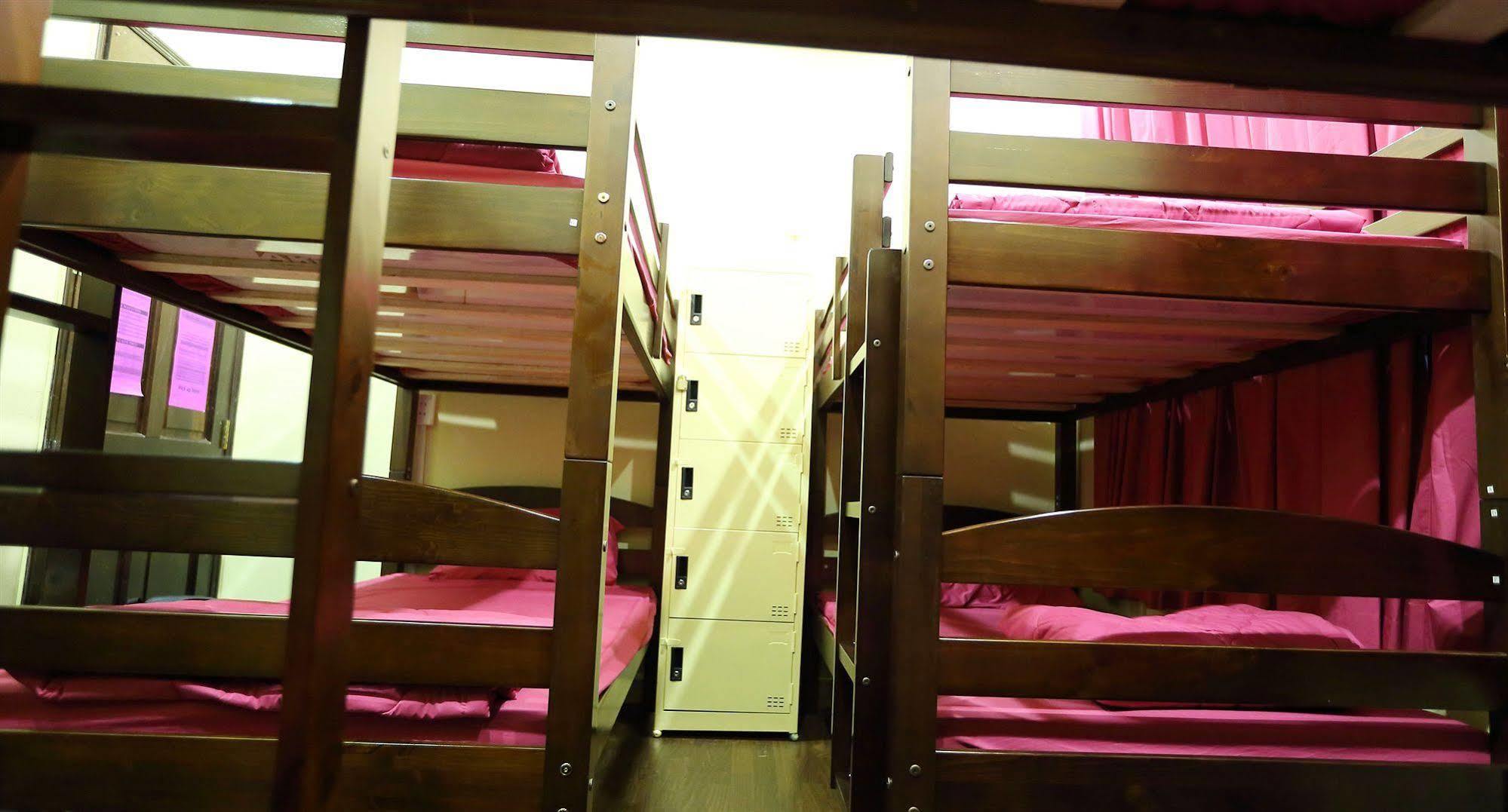 Budget Hostel Хошимин Екстериор снимка